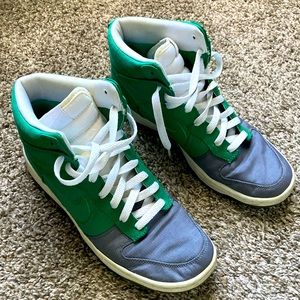 Ultra rare Nike sneakers